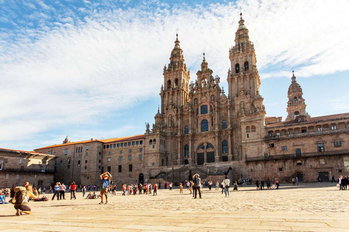SANTIAGO DA COMPOSTELA  E BAIONA SÓ 36€